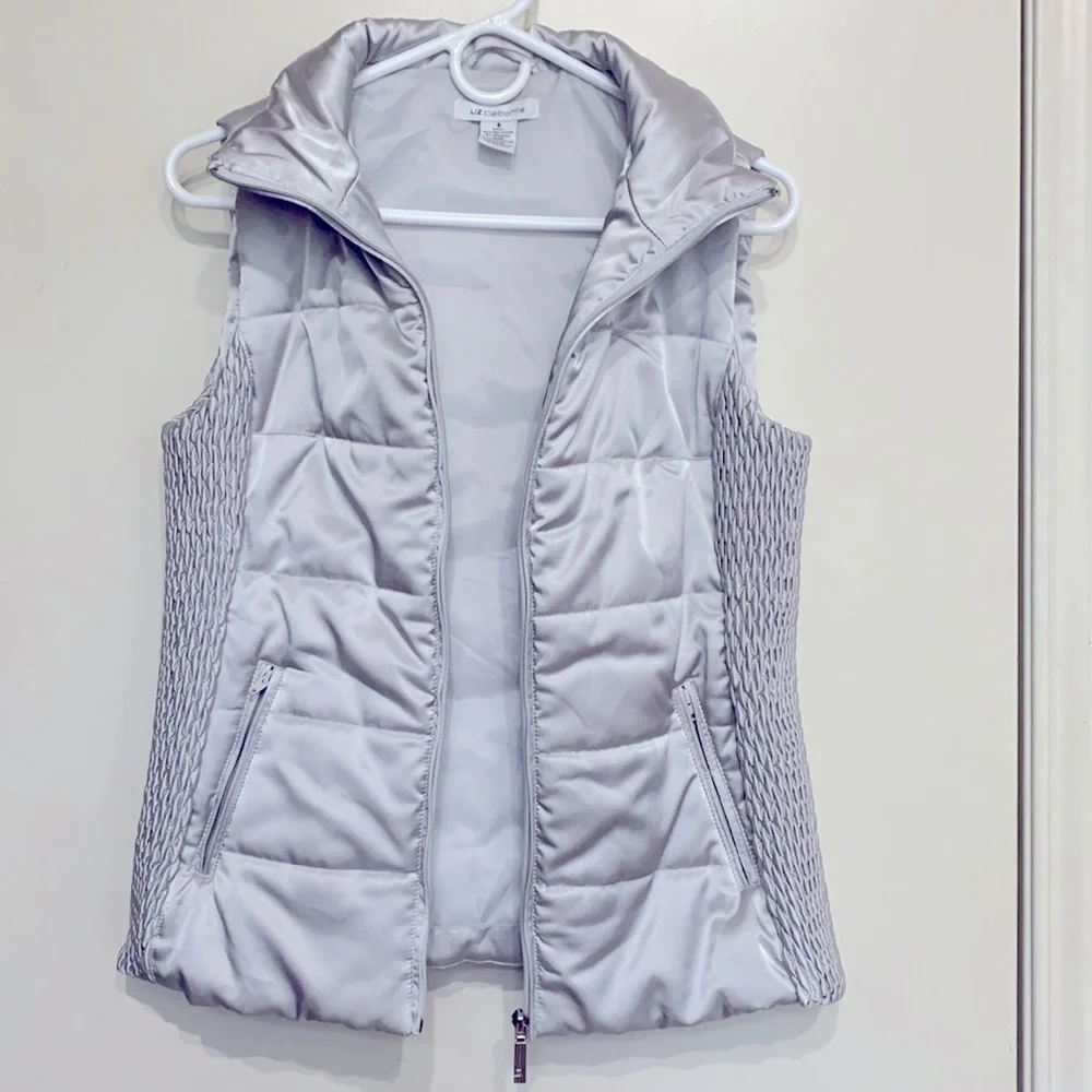Liz Claiborne Vest, Size S, Silver Satin. - Picture 4 of 8